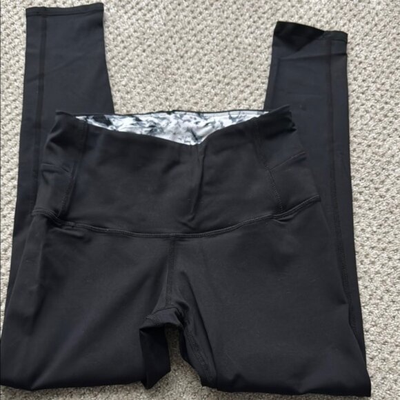 ❤️Black Women's Leggings - Picture 2 of 4